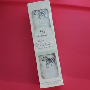 Amazing Baby Muslin Swaddle